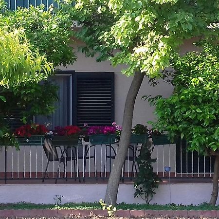 Jordan Apartment Kastela Bagian luar foto