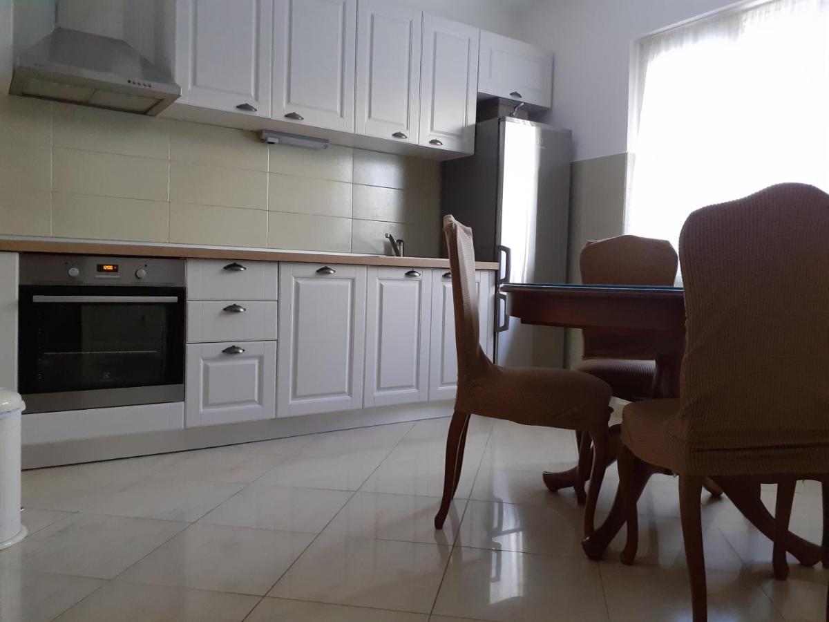 Jordan Apartment Kastela Bagian luar foto